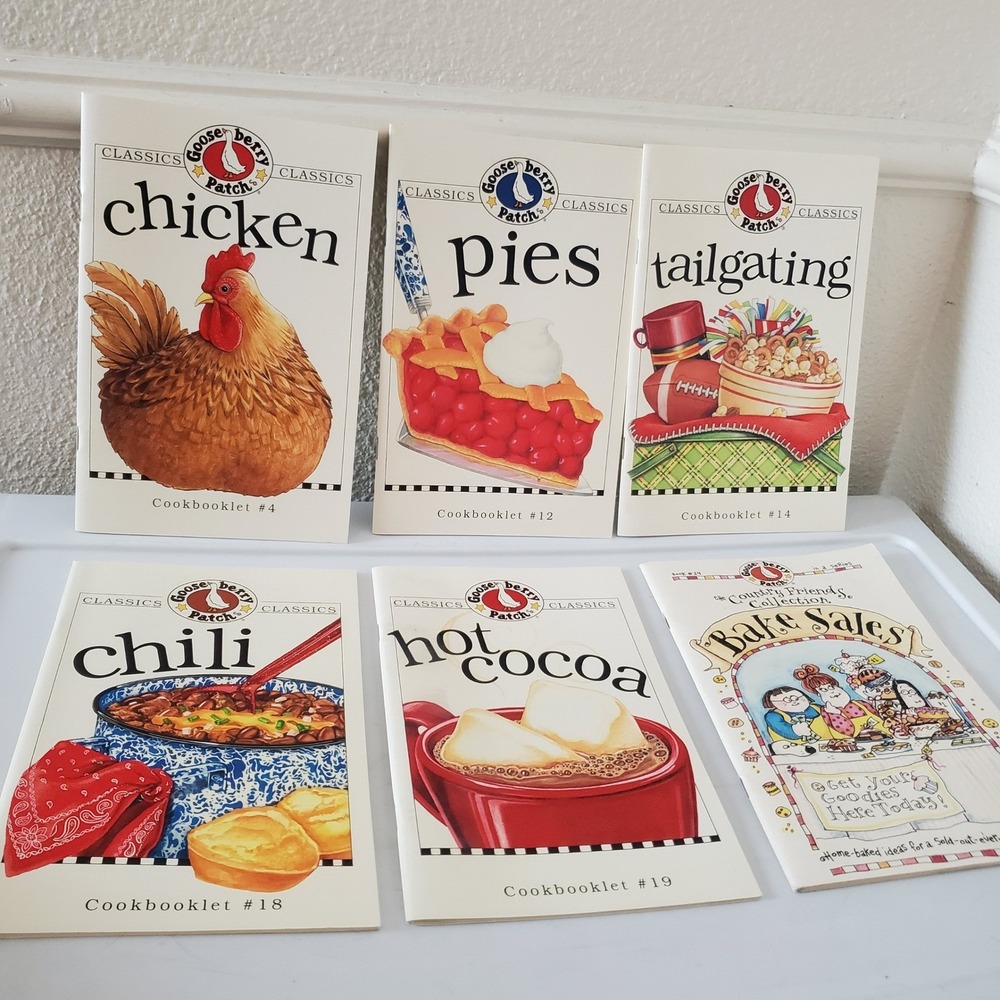 Gooseberry Patch Cookbooklet Lot 6 Chicken Pies Tailgating Chili Cocoa Bake Sale